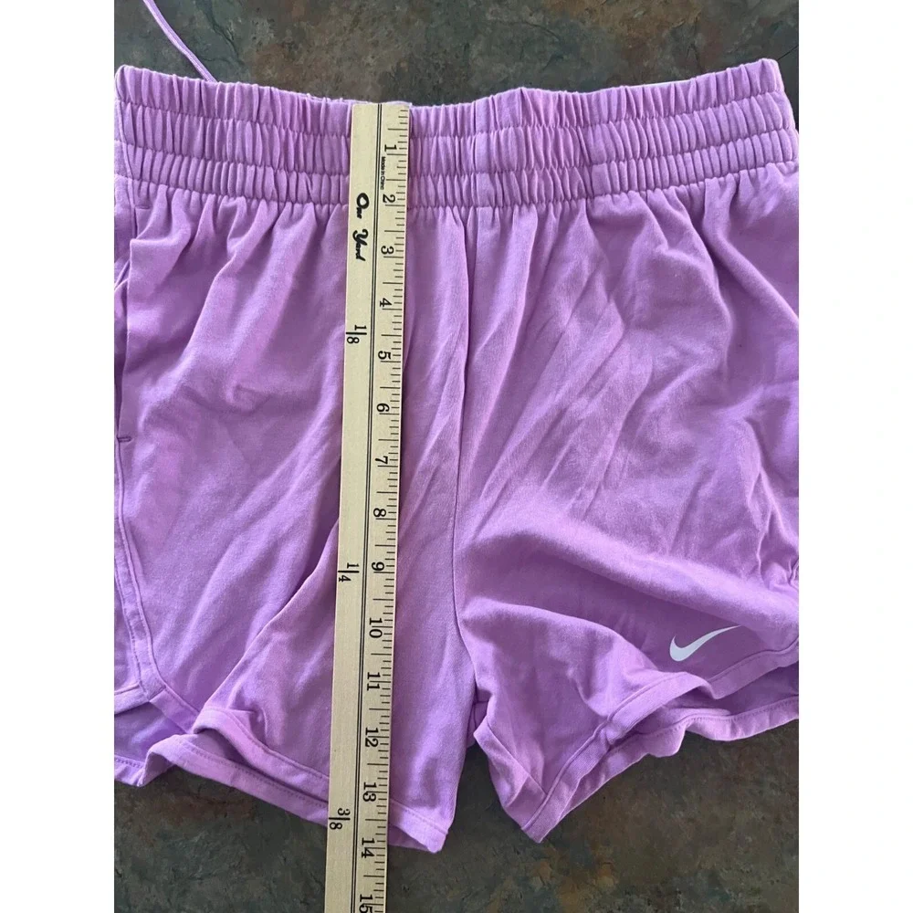 Nike Kids Training Shorts Loose Fit Youth Large Lavender NWT